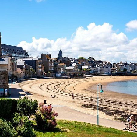 Chic Appartement Malouin, Parking - Plages & Commerces A Proximite Saint-Malo Bagian luar foto