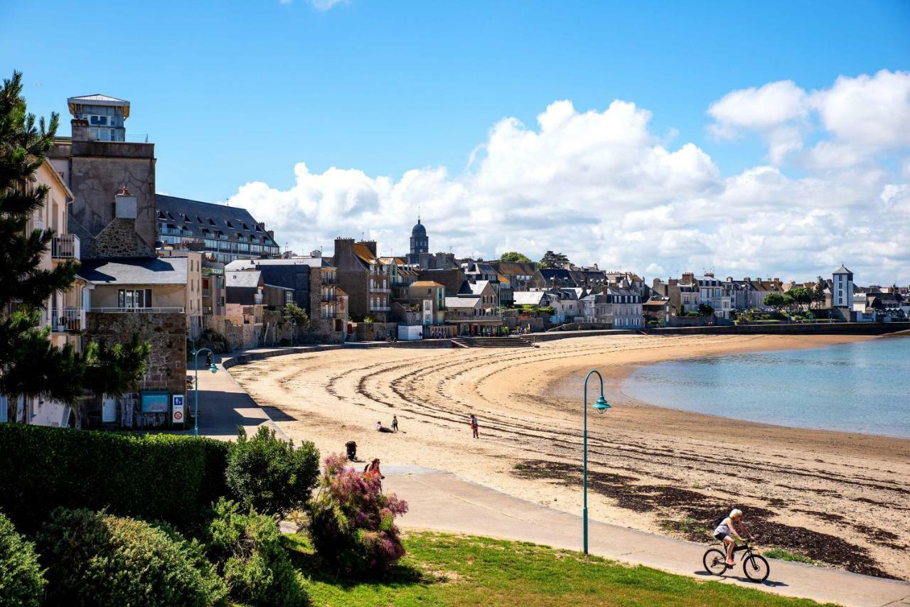 Chic Appartement Malouin, Parking - Plages & Commerces A Proximite Saint-Malo Bagian luar foto
