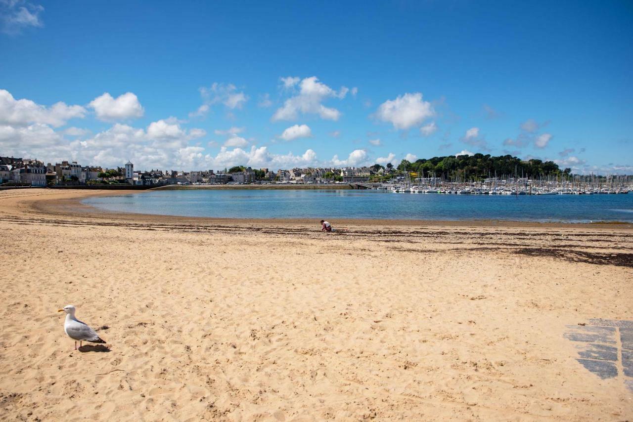 Chic Appartement Malouin, Parking - Plages & Commerces A Proximite Saint-Malo Bagian luar foto
